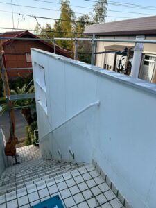 町田市にて雨漏り修理〈雨漏り被害による外壁・躯体解体工事〉 施工前